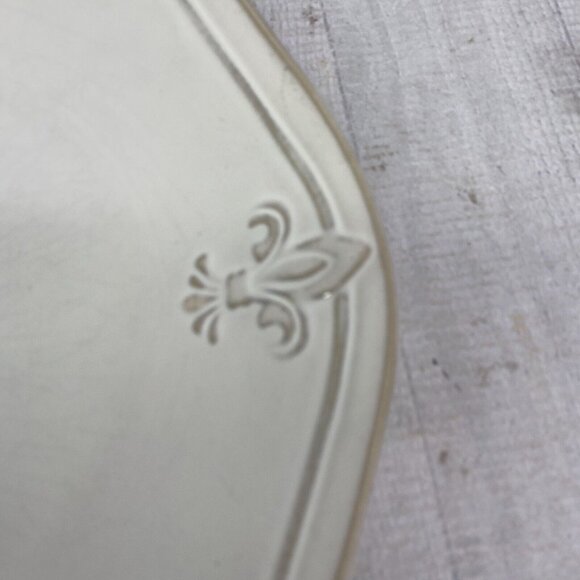 Better Homes & Gardens COUNTRY CREST CREAM  Fleur De Lys Dinner Plates Set 2 - Picture 12 of 14
